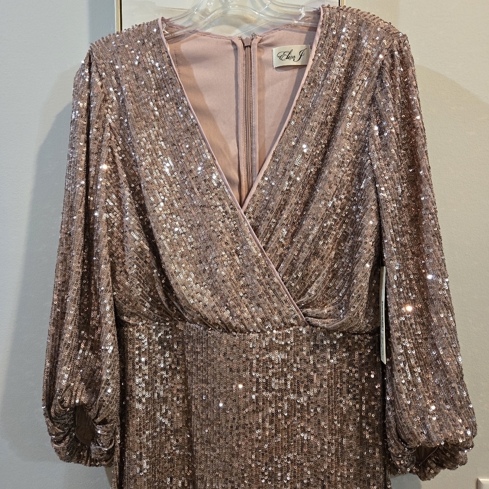 Eliza J Sequin V-Neck Cocktail Mini Dress/ Sheath - Rose Gold/Baloon Sleeves NWT - Picture 6 of 16